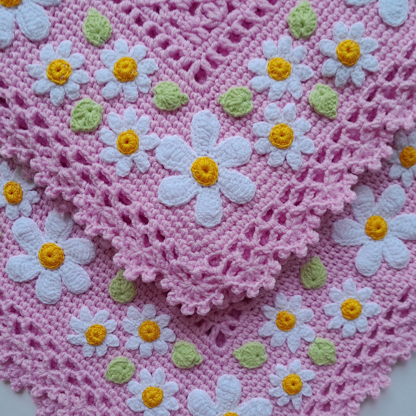 Pink Crochet Baby Blanket with Daisy Flowers Applique