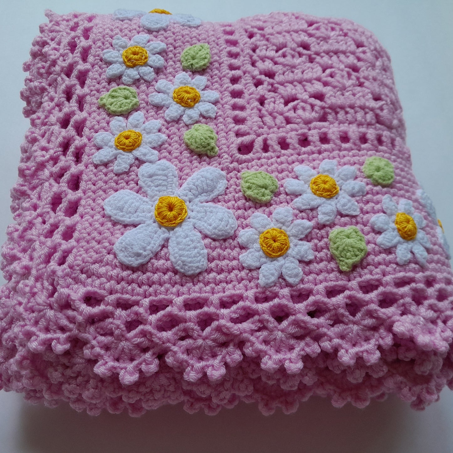 Pink Crochet Baby Blanket with Daisy Flowers Applique