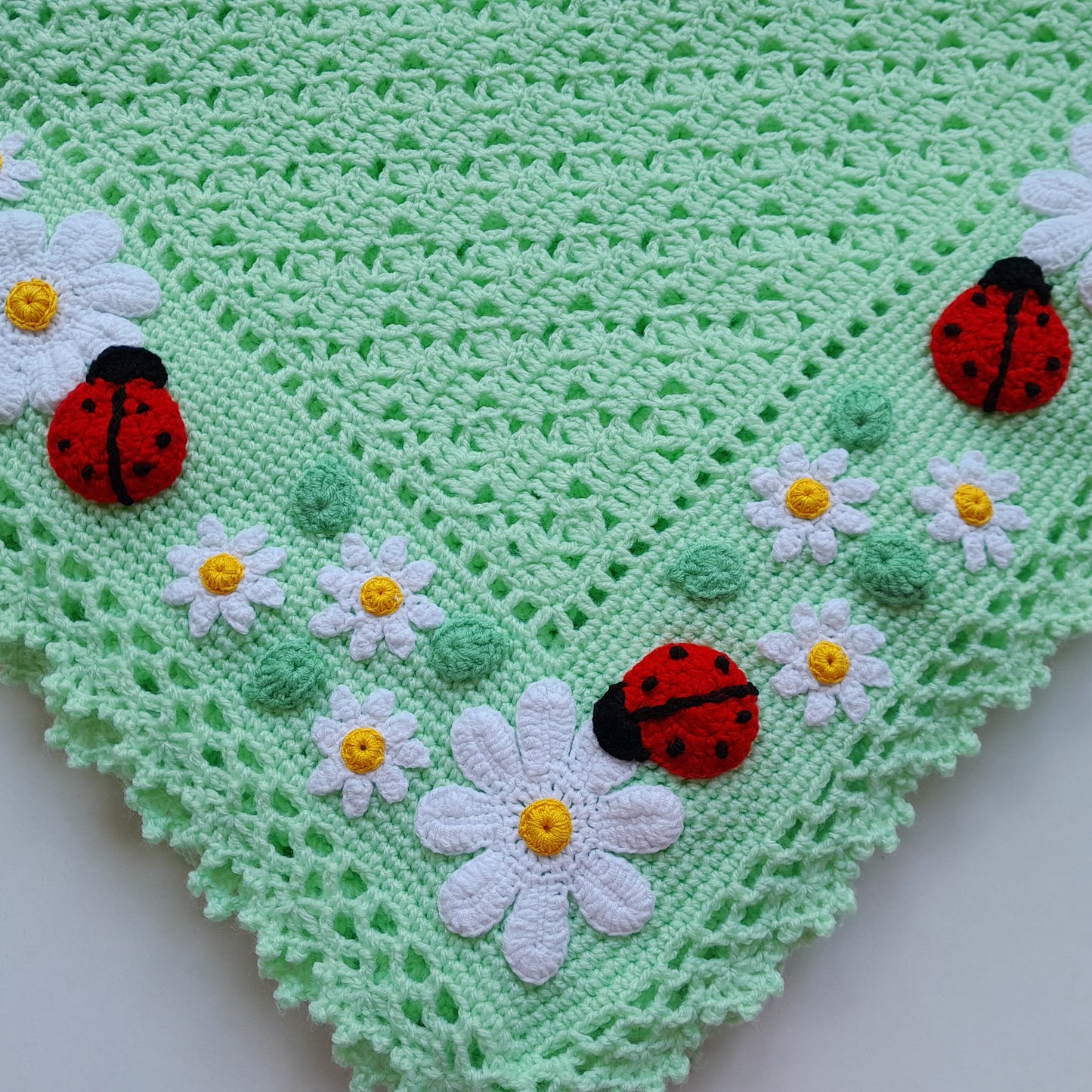 Crochet Baby Blanket Ladybug Daisy Flowers