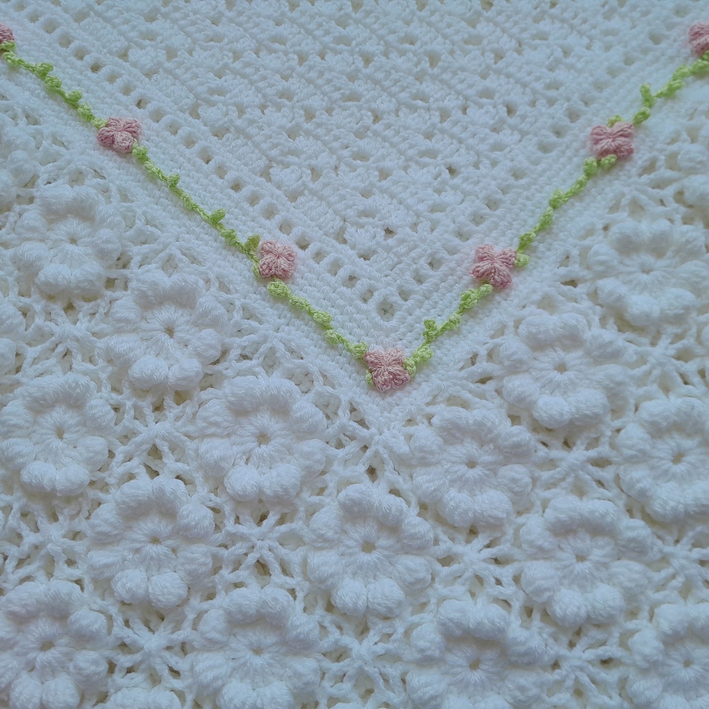 Crochet Baby Blanket White Blossom Flowers