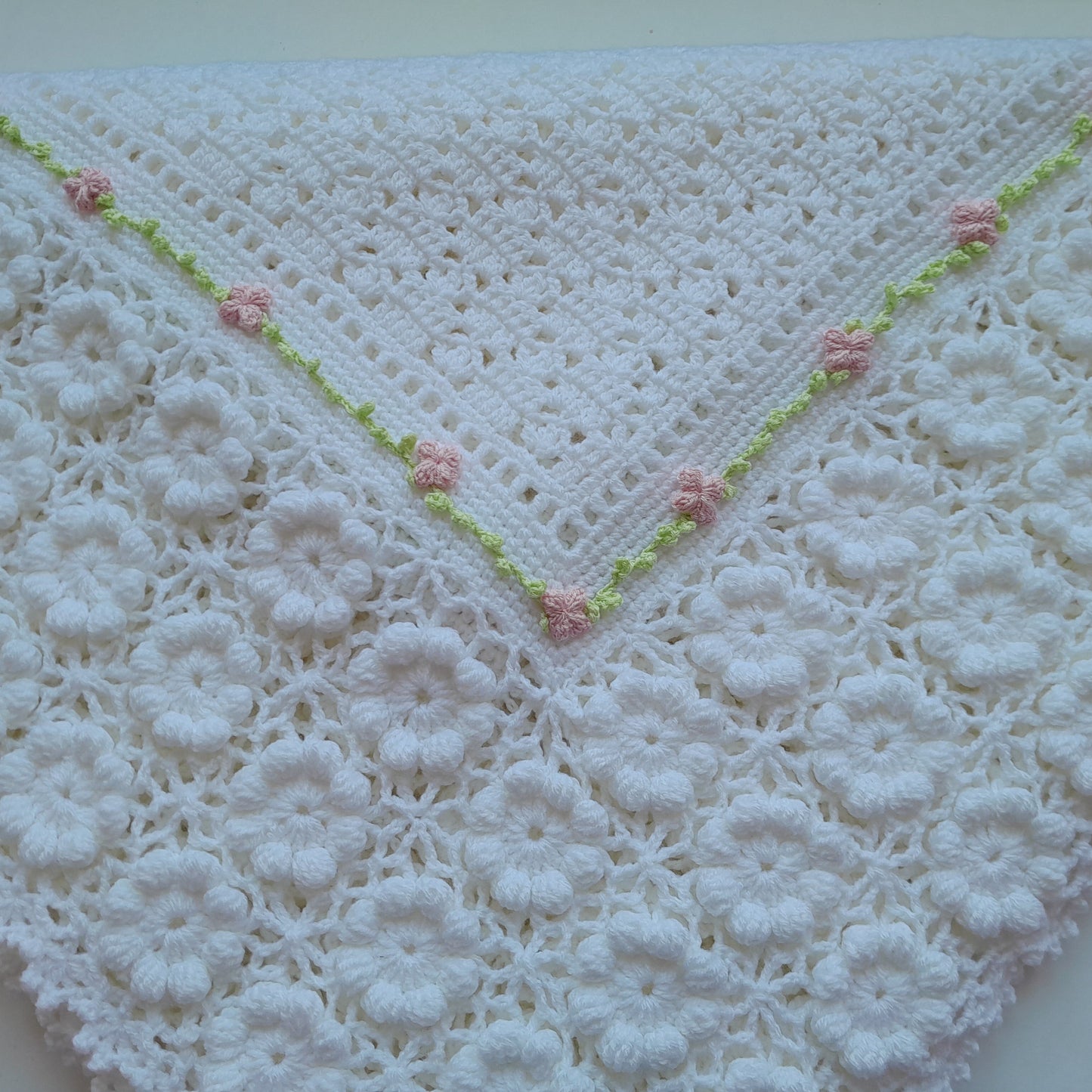 Crochet Baby Blanket White Blossom Flowers
