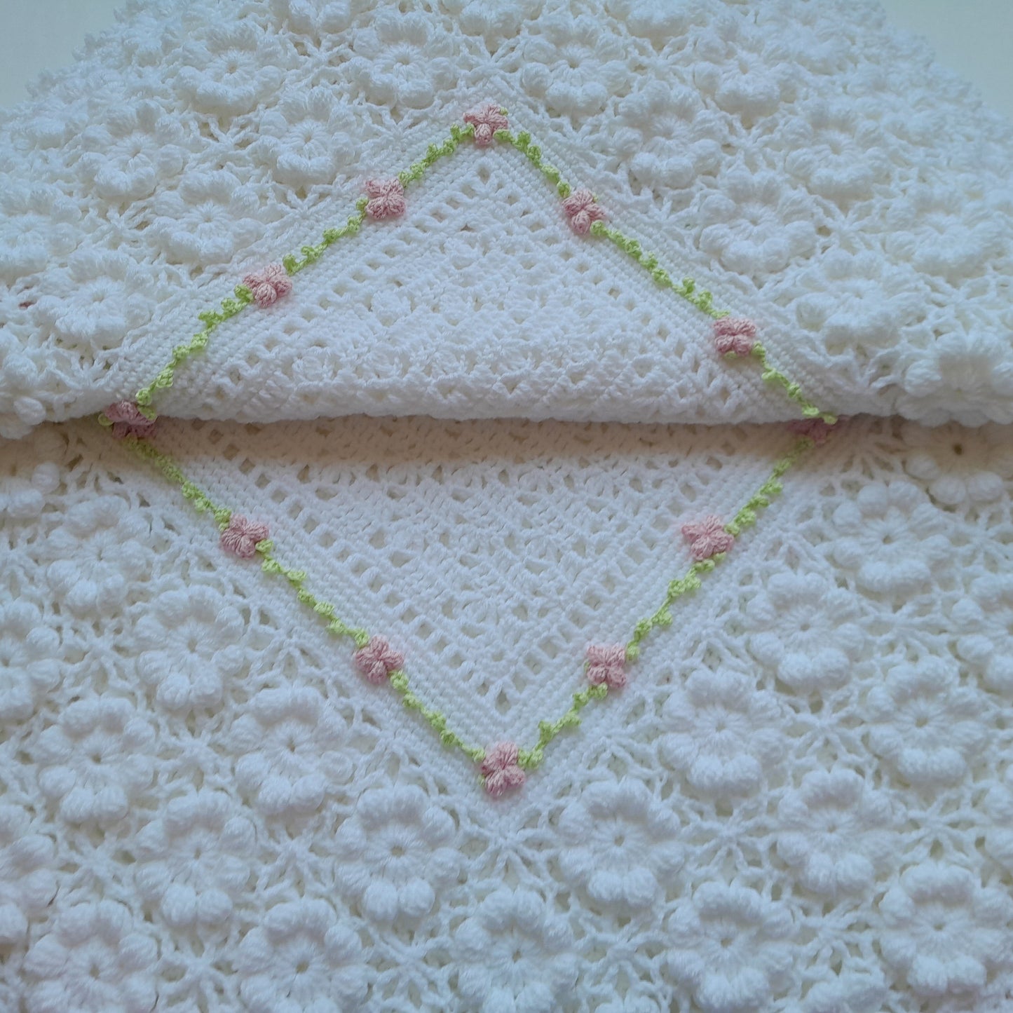 Crochet Baby Blanket White Blossom Flowers