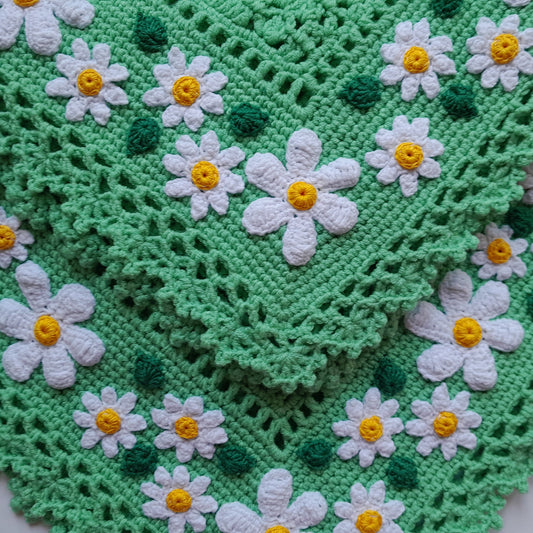 Green Crochet Baby Blanket with Daisy Flowers Applique