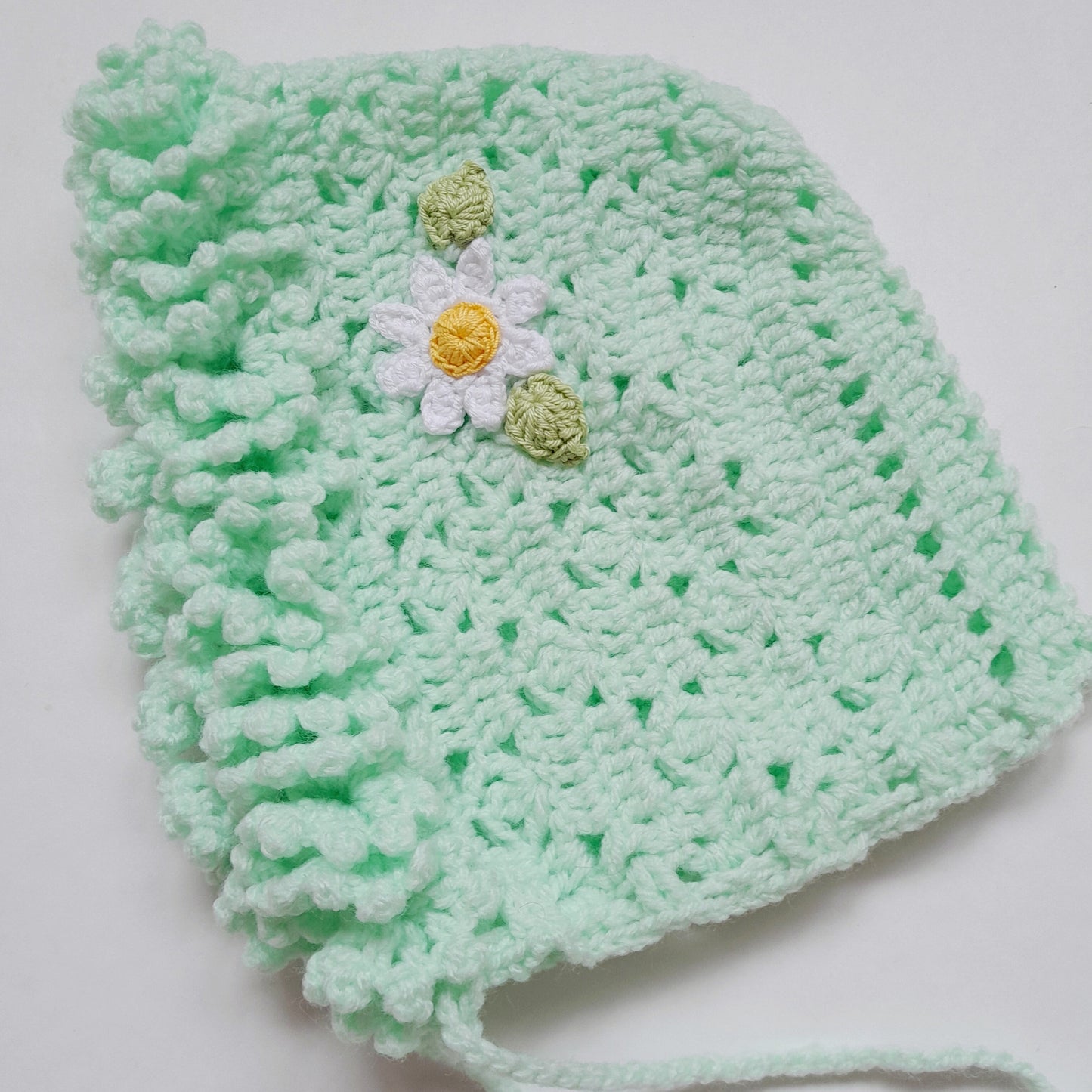 Crochet Baby Blanket Ladybug Daisy Flowers applique, Baby Bonnet
